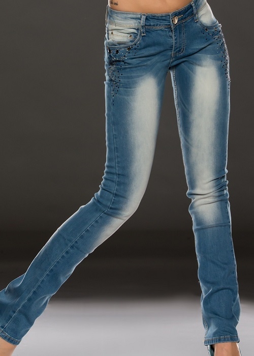 Jeans med nitter